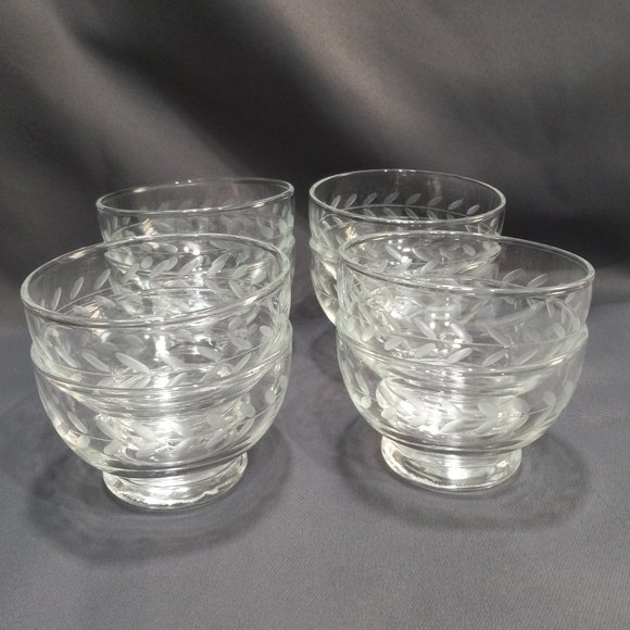 8 Vintage Clear Glass Etched Leaf Pattern Sherbet Bowls - Picture 3 of 11